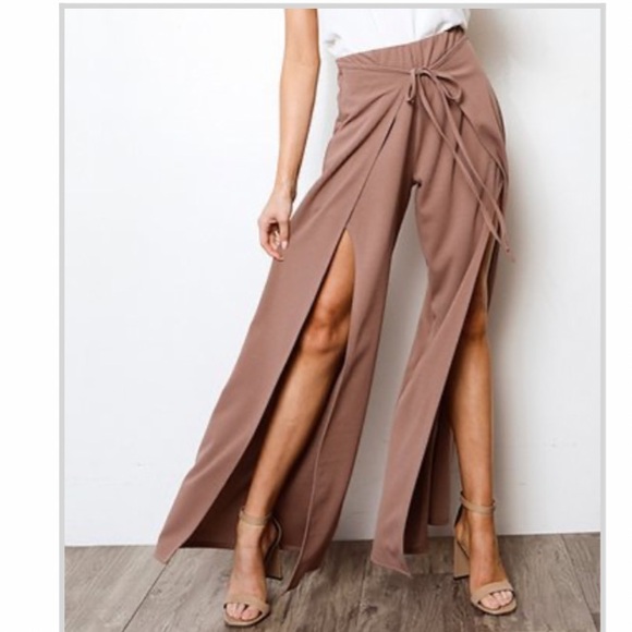 Twice Chic Boutique Pants - NEW• Creme De La Creme Cocoa Cure Split Hem Wide Legged Pants•1X